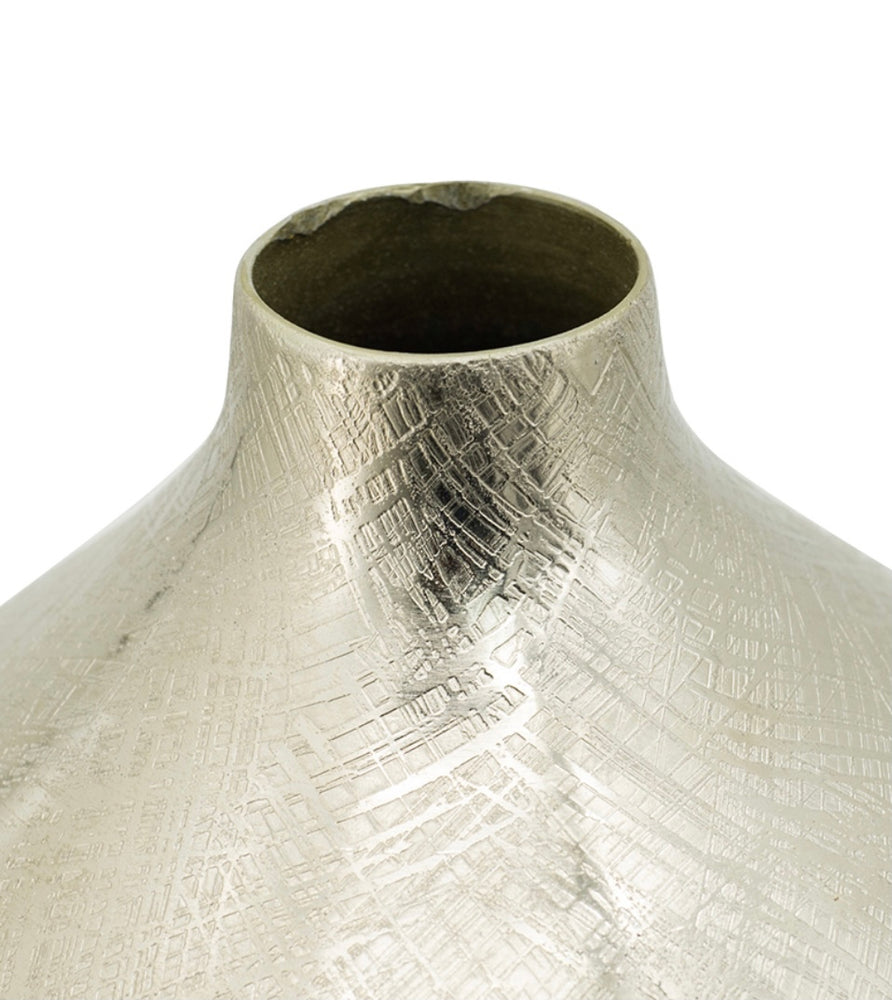 
                  
                    Metallic Narrow Mouth Vase
                  
                